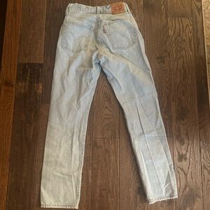 Levi’s 501 light wash jeans